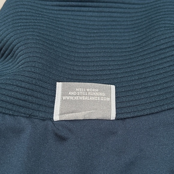 New Balance Campera Jacket Mixed Media Style WJ63108 Nor your Average Jade - Picture 12 of 15